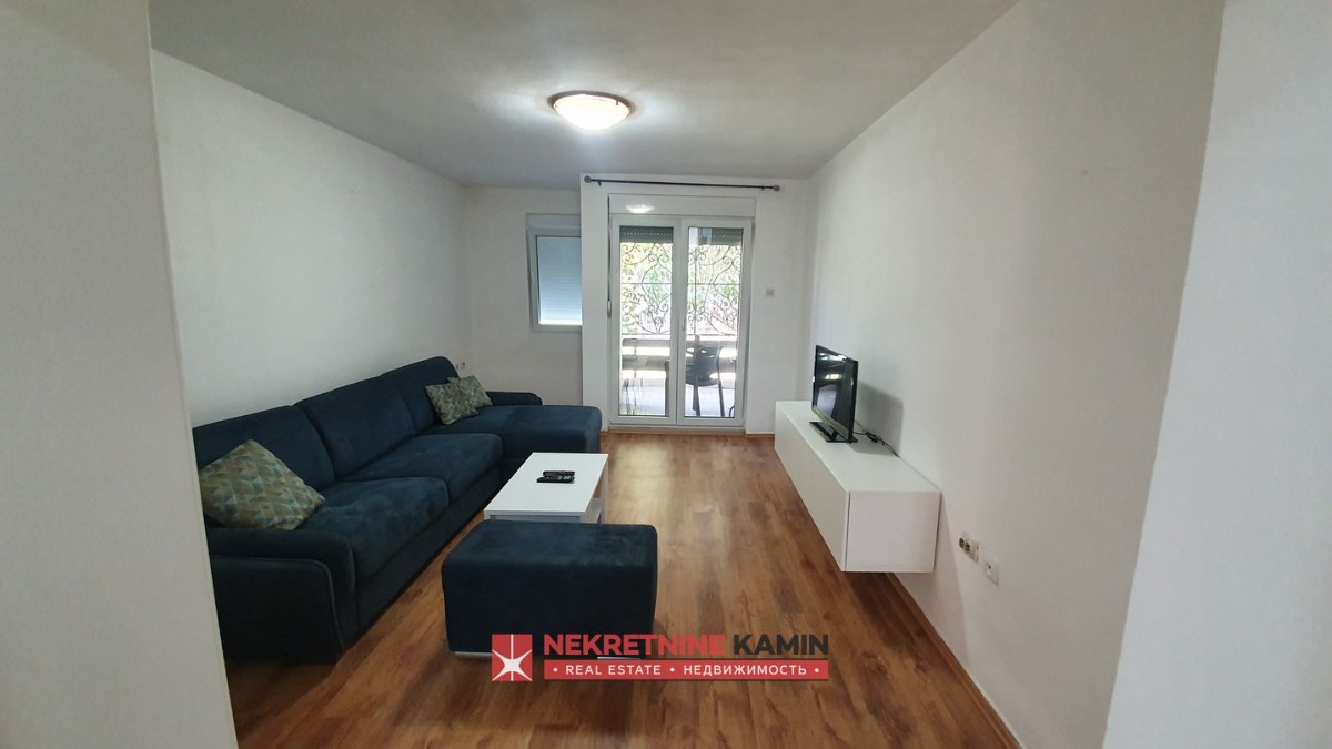 Komforan jednosoban stan kod SC i škole, Budva 